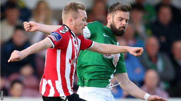 Derry City's Conor McCormack challenges Greg Bolger of Cork City