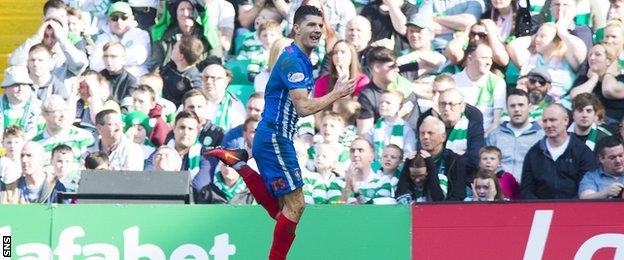 Jordan Jones celebrates his goal