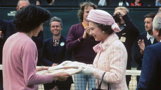 The Queen and Virginia Wade