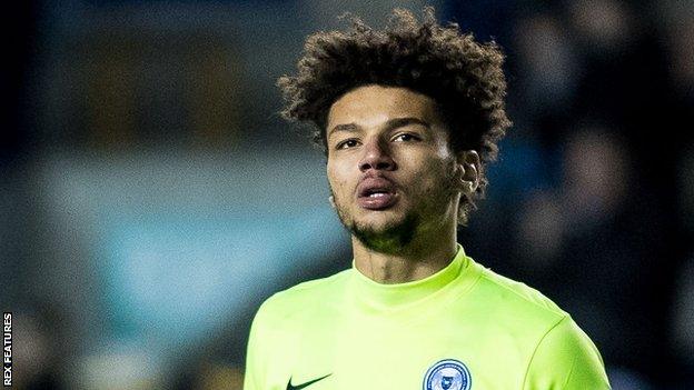 Lee Angol