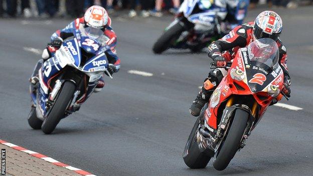 Alastair Seeley and Glenn Irwin battle in the feature Superbike race at last year's North West 200