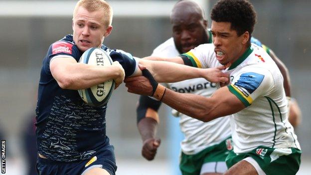 Arron Reed races away to score Sale's fourth try against London Irish