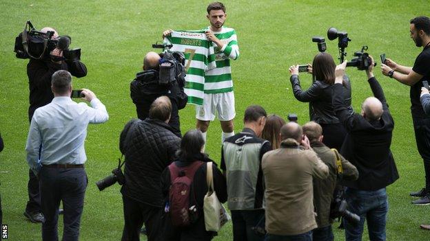 Celtic winger Patrick Roberts