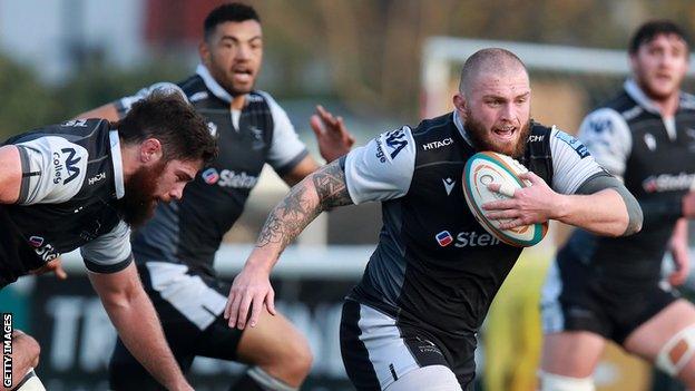 Newcastle Falcons prop Adam Brocklebank