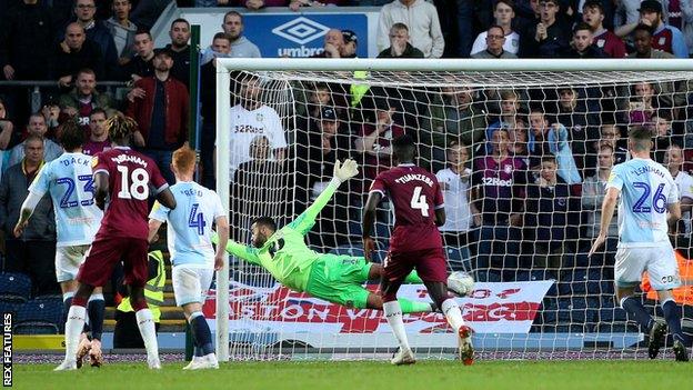 Conor Hourihane scores for Aston Villa