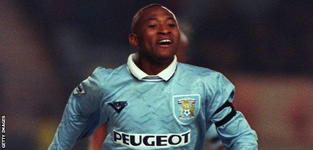 Peter Ndlovu in action for Coventry in 1995