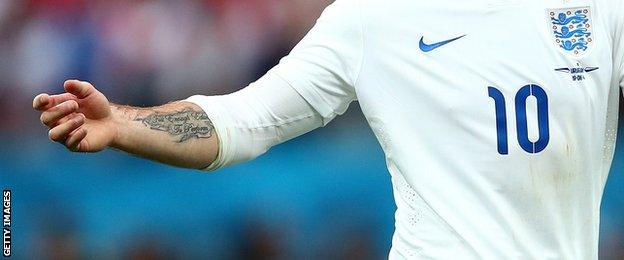 Wayne Rooney's Stereophonics tattoo