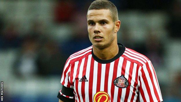 Jack Rodwell in action for Sunderland