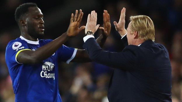 Lukaku high fives Koeman