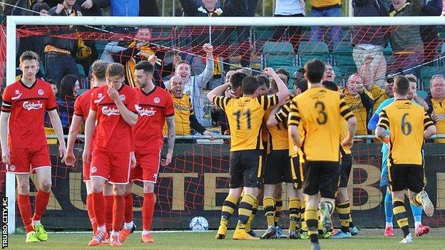 Truro City v Maidstone United