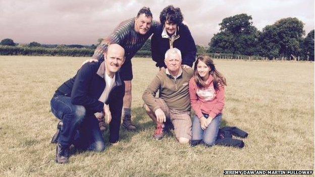 Jeremy Daw and Martin Fulloway with the landowners and Jeremy's granddaughter