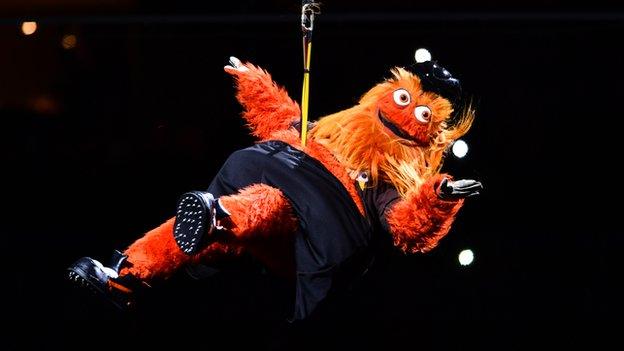 Philadelphia-Flyers-Gritty-mascot