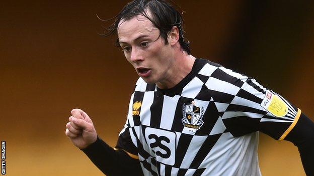 Harry McKirdy in action for Port Vale