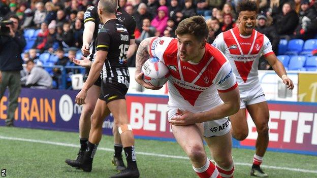 Mark Percival scores a try for St Helens