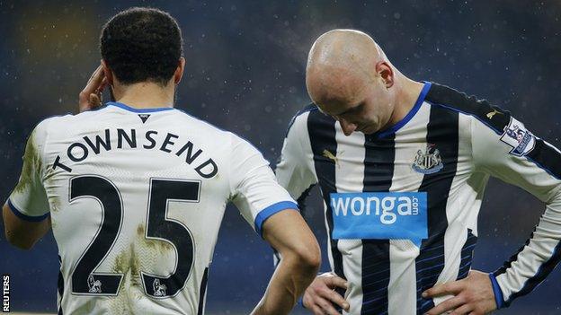 Andros Townsend (left) and Jonjo Shelvey