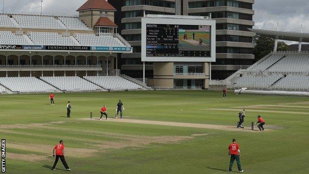 An ECB 100-ball competition pilot cricket match was held at Trent Bridge in 2018