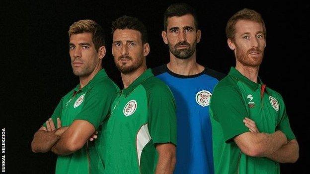 Aritz Aduriz (second from left) in the Basque Country strip