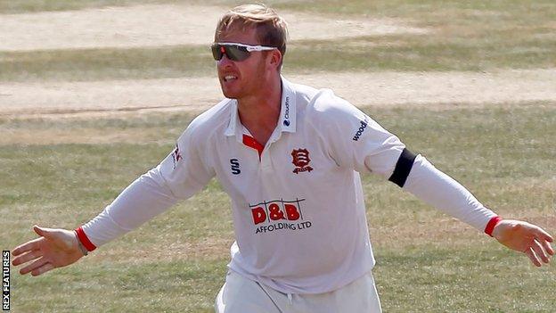 Essex's Simon Harmer