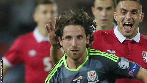 Joe Allen takes on Serbia