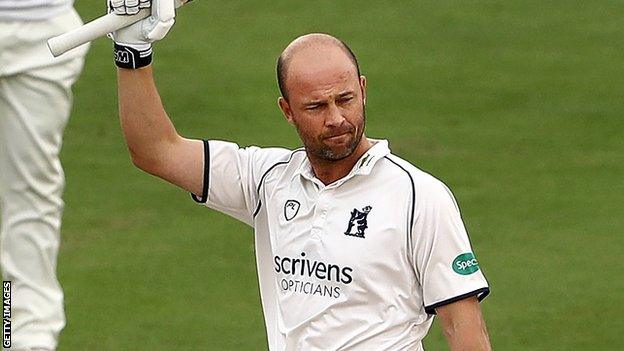 Jonathan Trott celebrates his century for Warwickshire