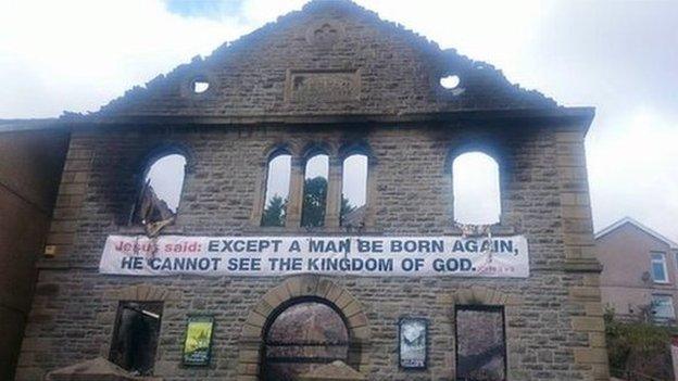 Capel Aberfan after the fire