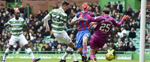 Mikael Lustig scores