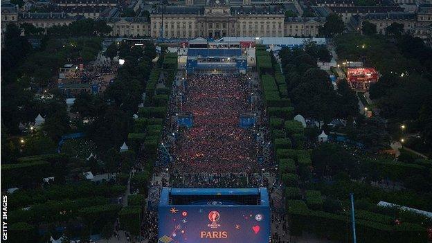 The opening concert of the Paris fan zone, one day before the start of Euro 2016