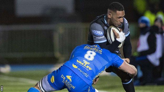 Ratu Tagive playing against Scarlets