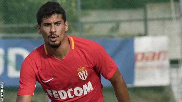 Gil Bastiao Dias in action for Monaco