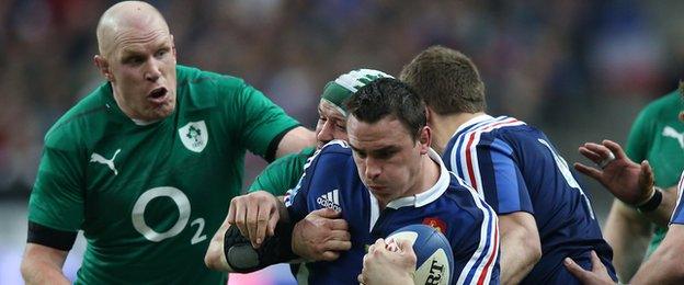 Louis Picamoles is tackled by Rory Best and Paul O'Connell during the 2014 Six Nations game in Paris