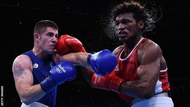 Light-heavyweight Joe Ward lost to Carlos Andres Mina of Ecuador on a split decision