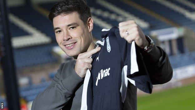 Darren O'Dea with his Dundee shirt