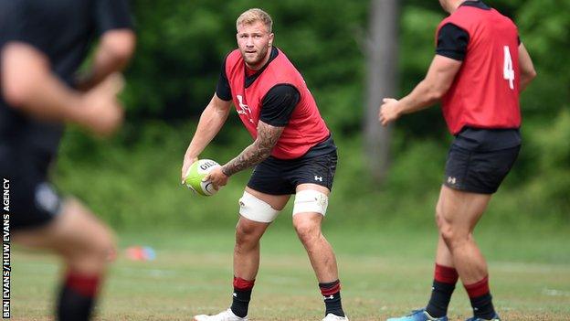 Ross Moriarty in Wales training