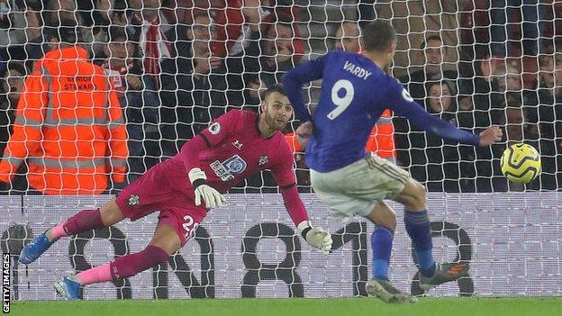 Jamie Vardy scores against Southampton