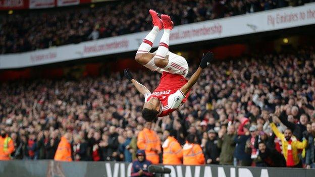 Pierre-Emerick Aubameyang celebrates