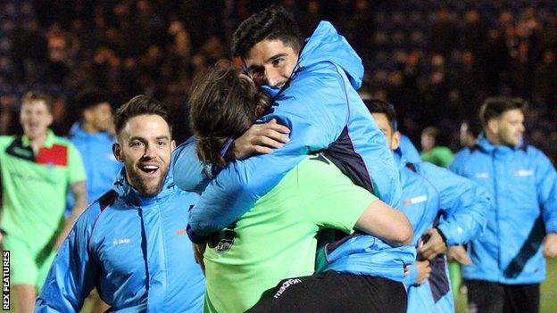 Oxford City celebrate beating Colchester