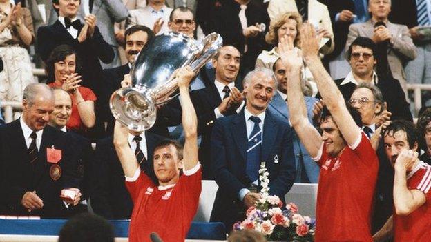 Nottingham Forest's captain John McGovern with the European Cup