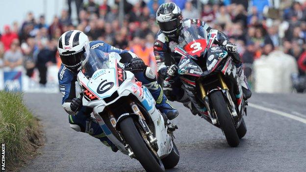 William Dunlop and Michael Dunlop in action at the Skerries road races