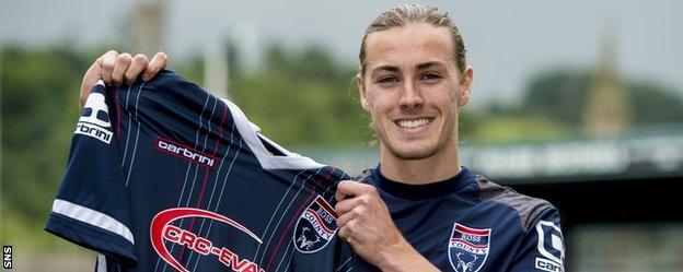 Jackson Irvine signs for Ross County