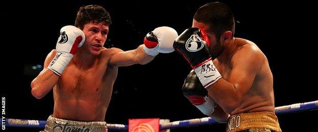 Jamie McDonnell beats Fernando Vargas