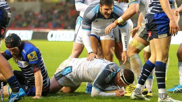 Newcastle prop Rob Vickers claimed the opening try at the AJ Bell Stadium