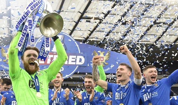 St Johnstone lift League Cup trophy