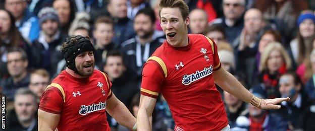 Leigh Halfpenny and Liam Williams