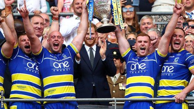 Warrington Wolves lift the Challenge Cup in 2019