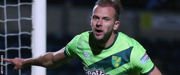 Jordan Rhodes scores for Norwich