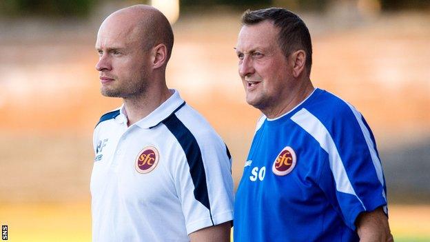 Stenhousemuir manager Brown Ferguson (left)