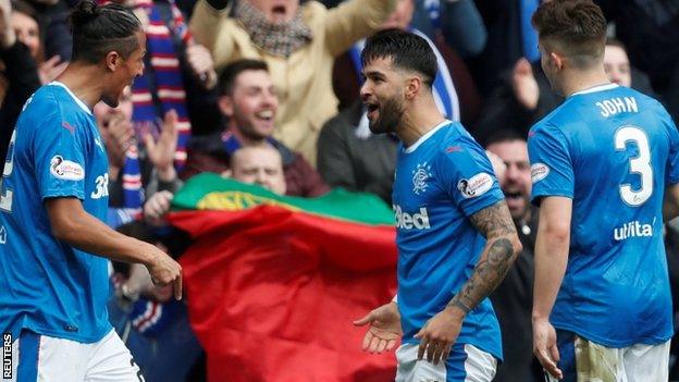 Rangers celebrate Daniel Candeias's goal