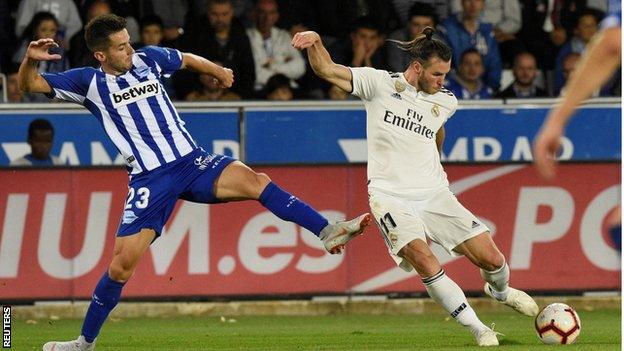 Wales forward Gareth Bale was replaced in the 80th minute of Real Madrid's loss at Alaves