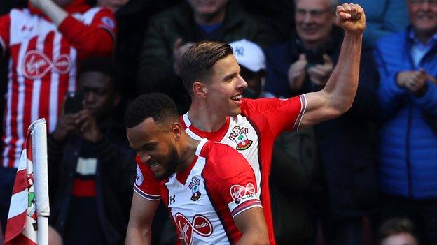 Jan Bednarek celebrates