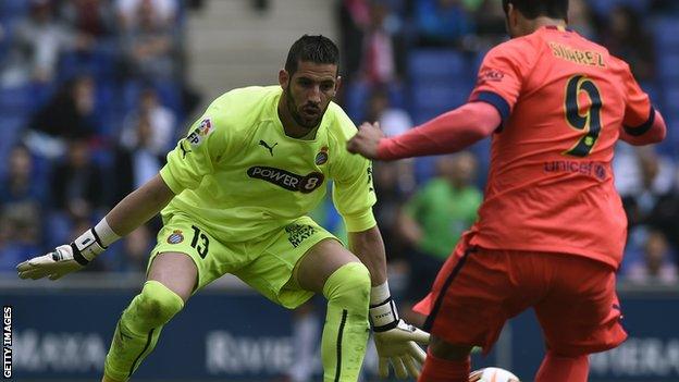 Kiko Casilla in action against Barcelona